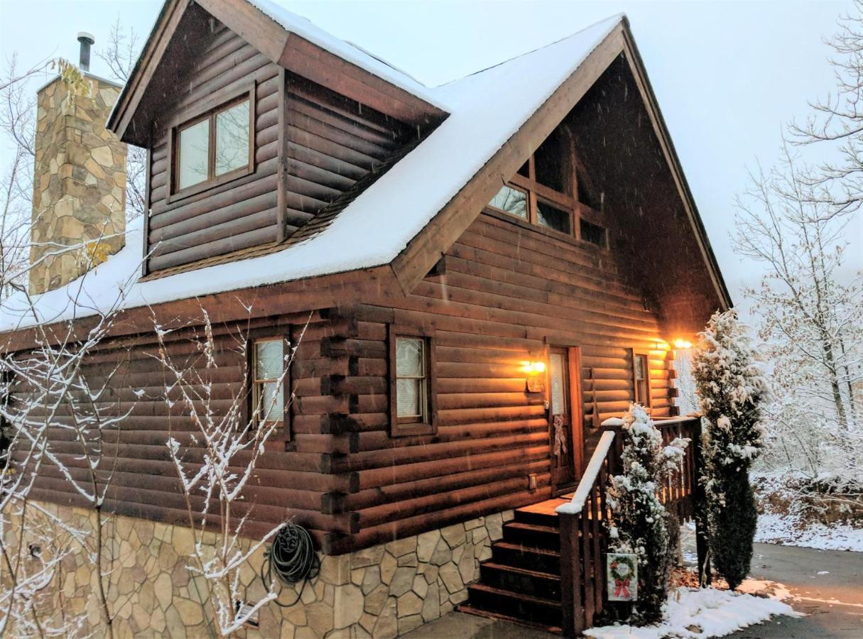 Romantic, Honeymoon Cabin In The Smokies! Gatlinburg Esterno foto