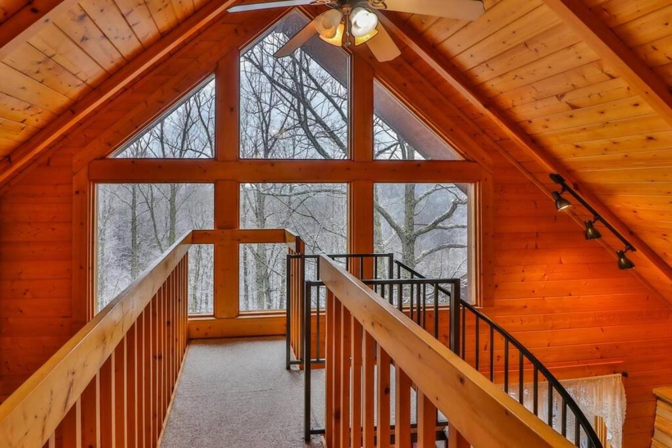 Romantic, Honeymoon Cabin In The Smokies! Gatlinburg Esterno foto