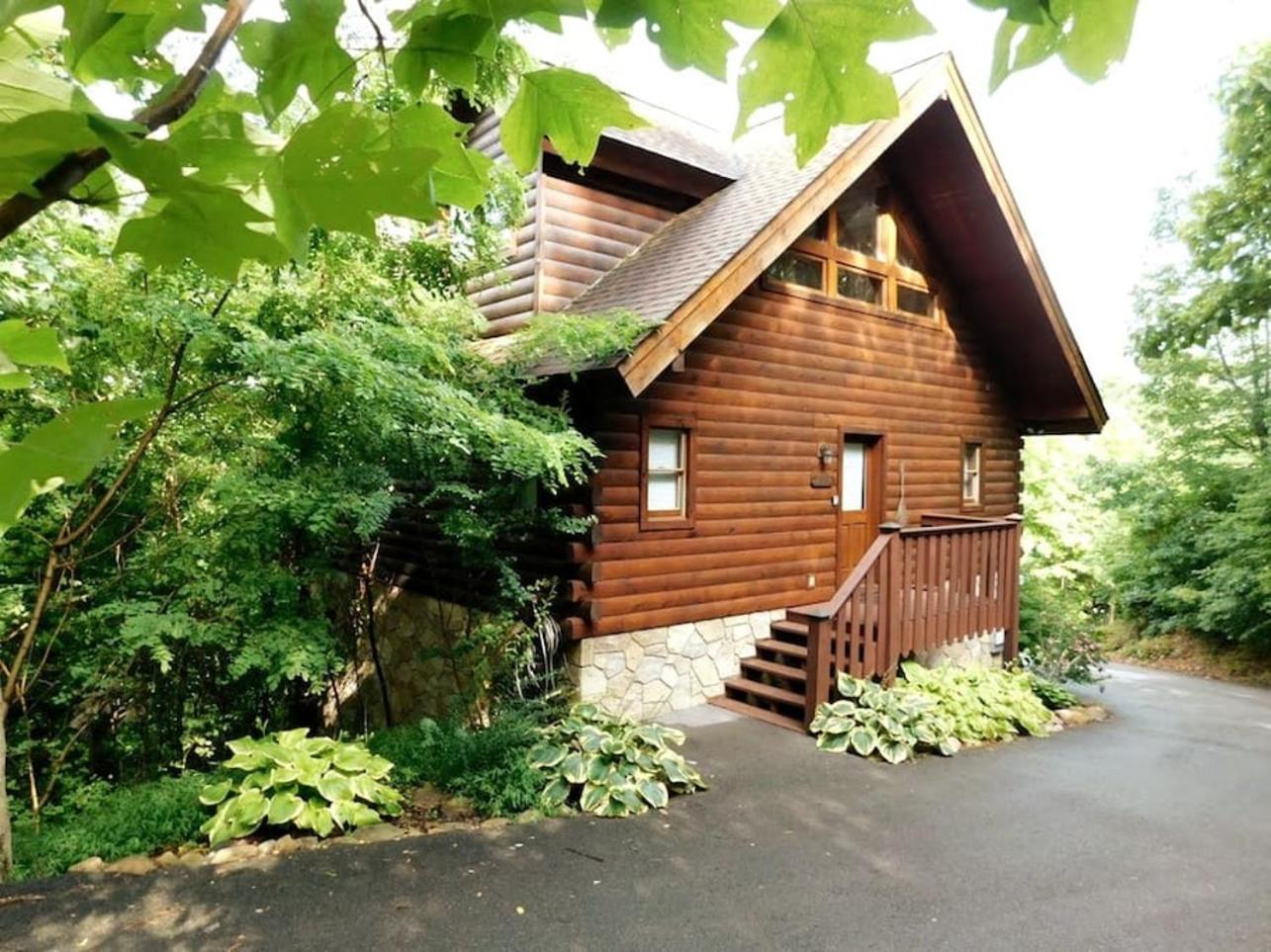 Romantic, Honeymoon Cabin In The Smokies! Gatlinburg Esterno foto